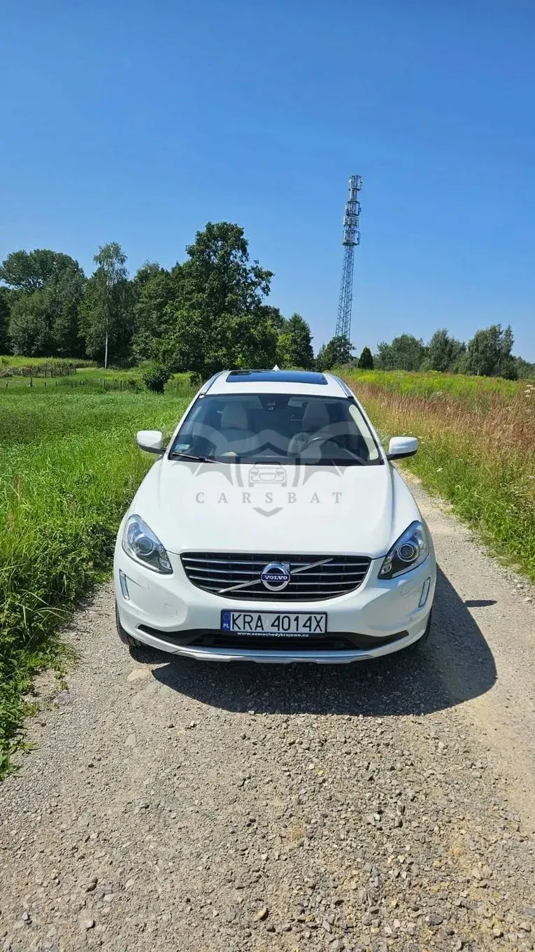 Volvo XC60 I (2008-2017) D3 Drive-E R-Design Momentum 2017