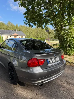 BMW 3 Series E90/E91/E92/E93 (2005-2012) 320d Efficient Dynamics 2011