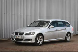 BMW 3 Series E90/E91/E92/E93 (2005-2012) 320d 2010