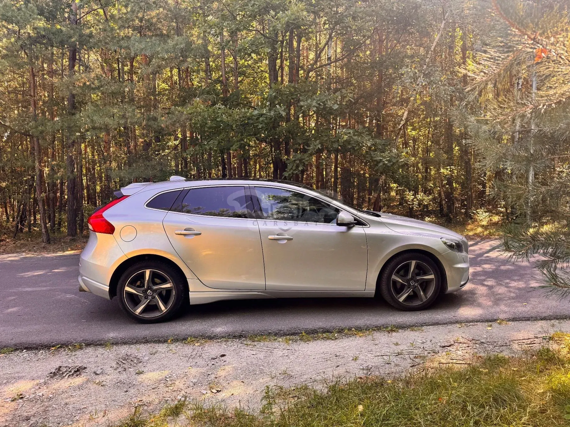 Volvo V40 II (2012-) T2 R-Design Momentum 2015