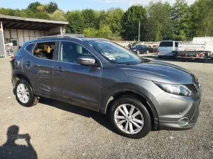 Nissan Qashqai II (2013-2021) 1.2 DIG-T N-Connecta EU6 2015