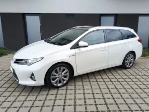 Toyota Auris II (2012-) 1.8 HSD Luna 2014