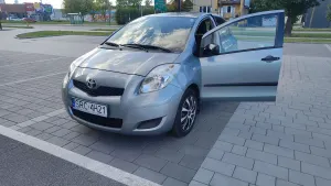 Toyota Yaris II (2005-2011) 1.33 Luna 2009