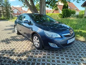 Opel Astra J (2009-2019) 1.6 Enjoy 2010