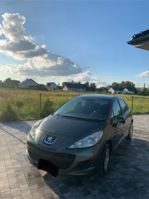 Peugeot 207 2011