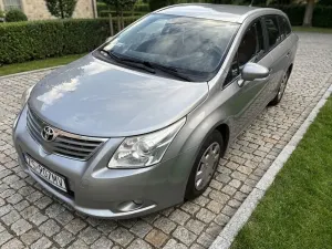 Toyota Avensis III (2009-) 1.8 Luna 2009