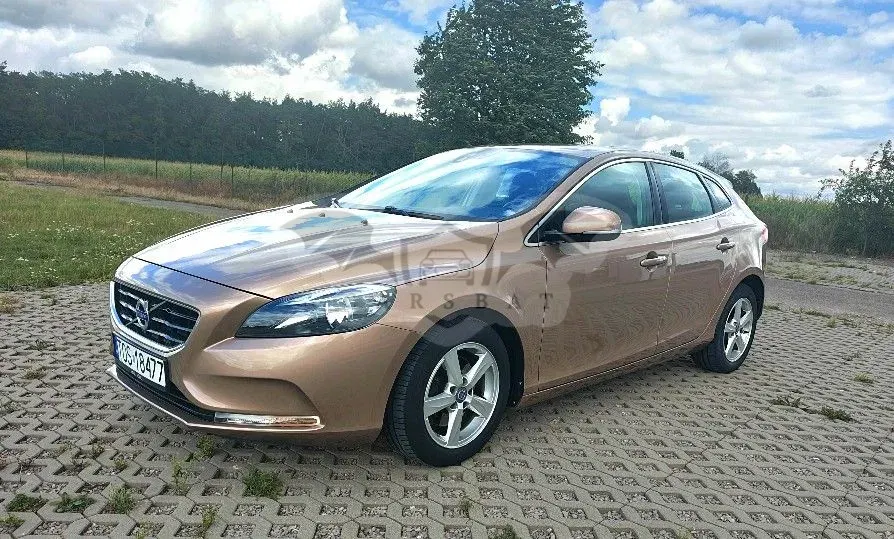 Volvo V40 II (2012-) T3 Momentum 2013