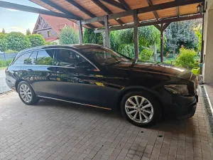 Mercedes-Benz E W213 (2016-2023) 220 d 4-Matic 9G-TRONIC 2017