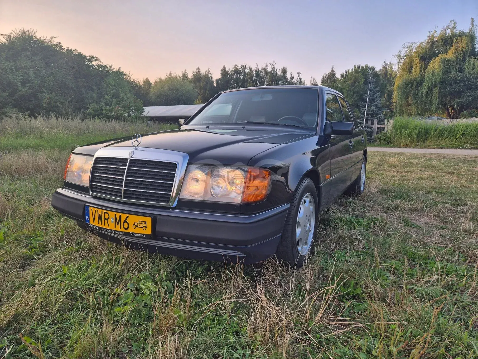 Mercedes-Benz E 1991