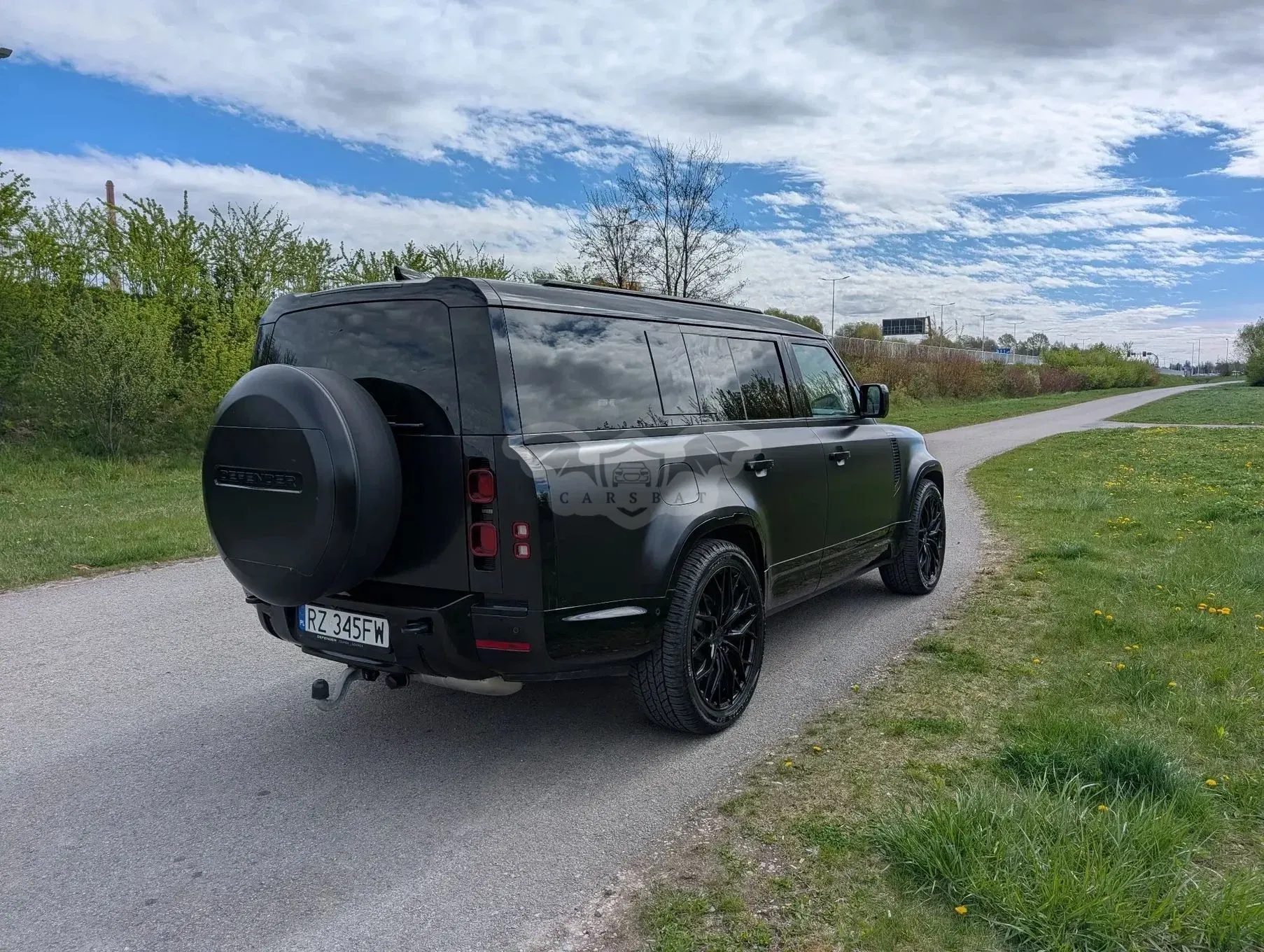 Land Rover Defender 3.0 D300 mHEV X-Dynamic HSE 2024