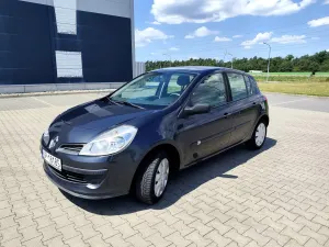 Renault Clio III (2005-2012) 1.2 16V Authentique 2006