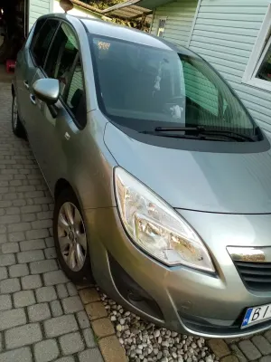 Opel Meriva II (2010-) 1.4 Active 2012