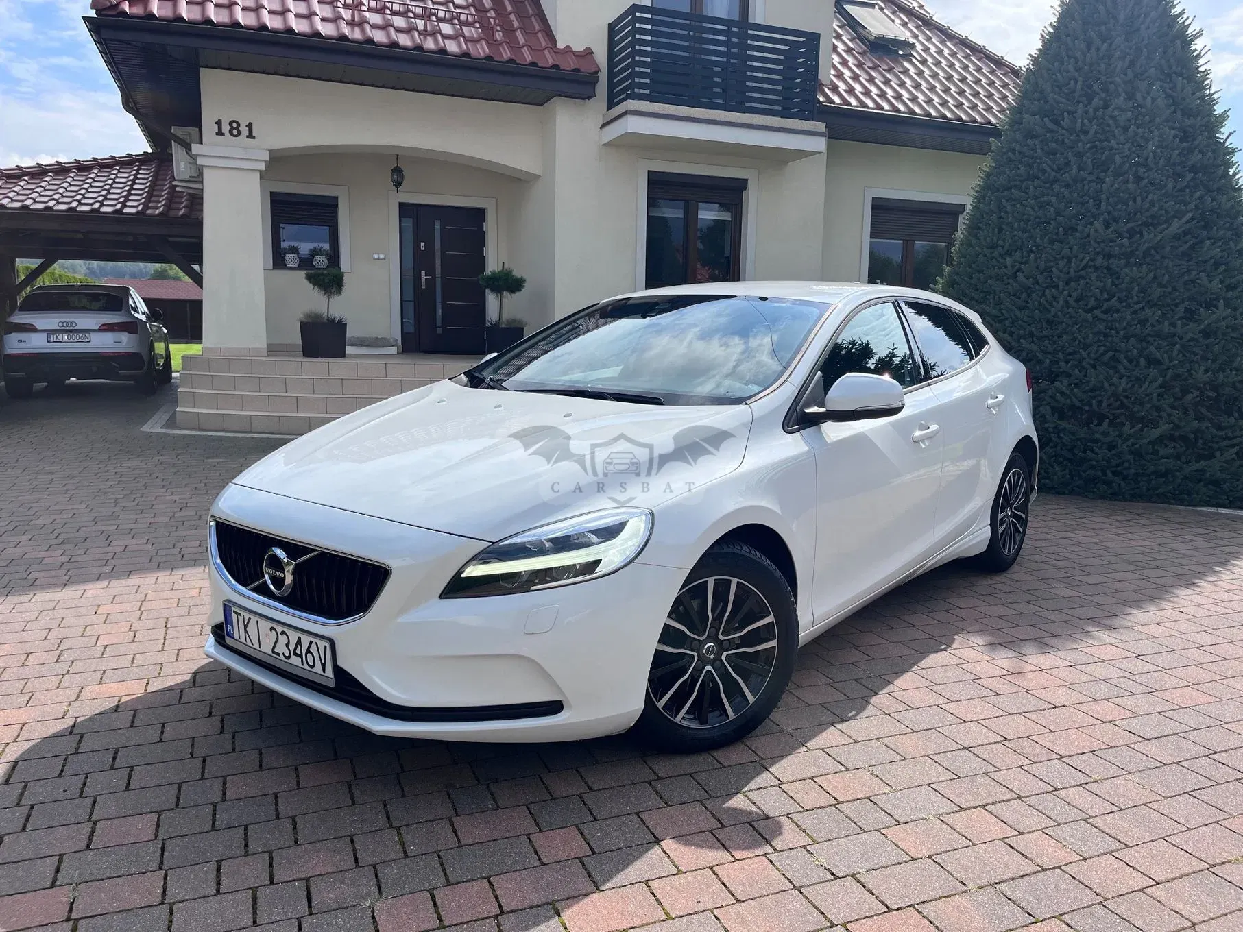 Volvo V40 II (2012-) D2 Drive-E Momentum 2017