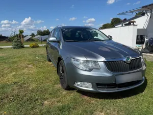 Skoda Superb II (2008-2018) 2.0 TDI Elegance DSG 2011