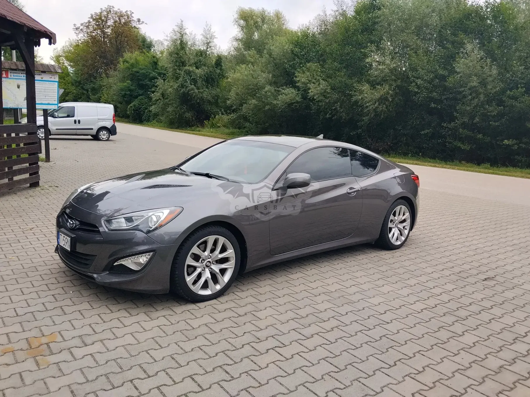 Hyundai Genesis 2013