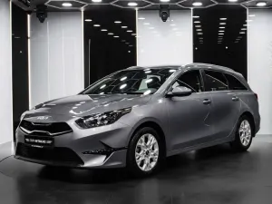 Kia Ceed III (2018-) 1.5 T-GDI M 2023