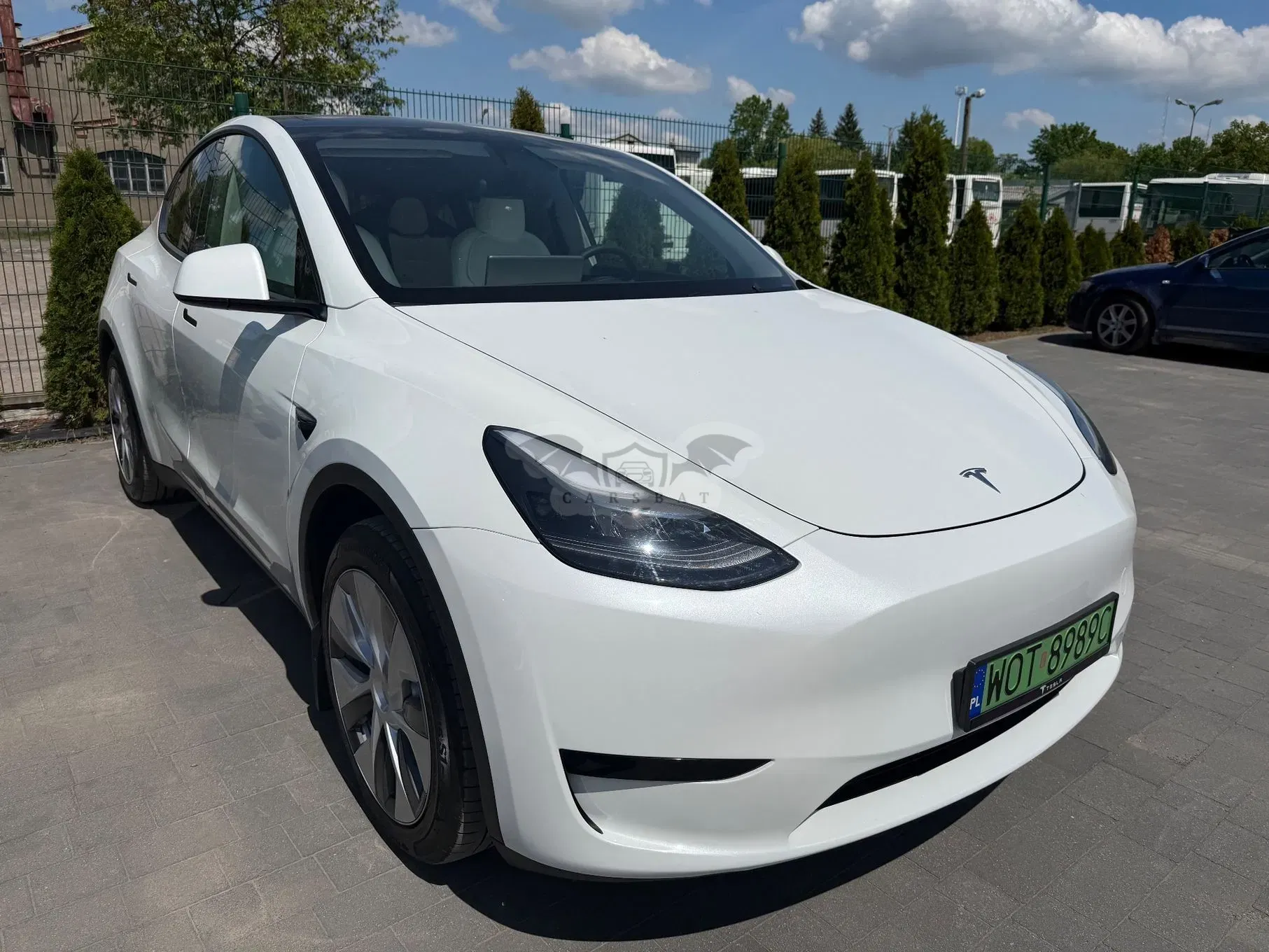 Tesla Model y 2024