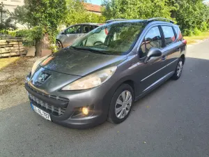 Peugeot 207 1.6 HDi Trendy 2011