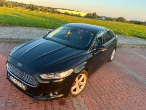 Ford Mondeo Mk5 (2014-) 2.0 TDCi Titanium 2015
