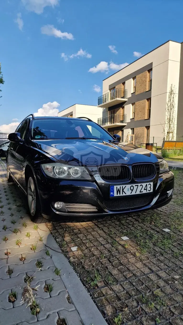 BMW 3 Series E90/E91/E92/E93 (2005-2012) 320i 2009