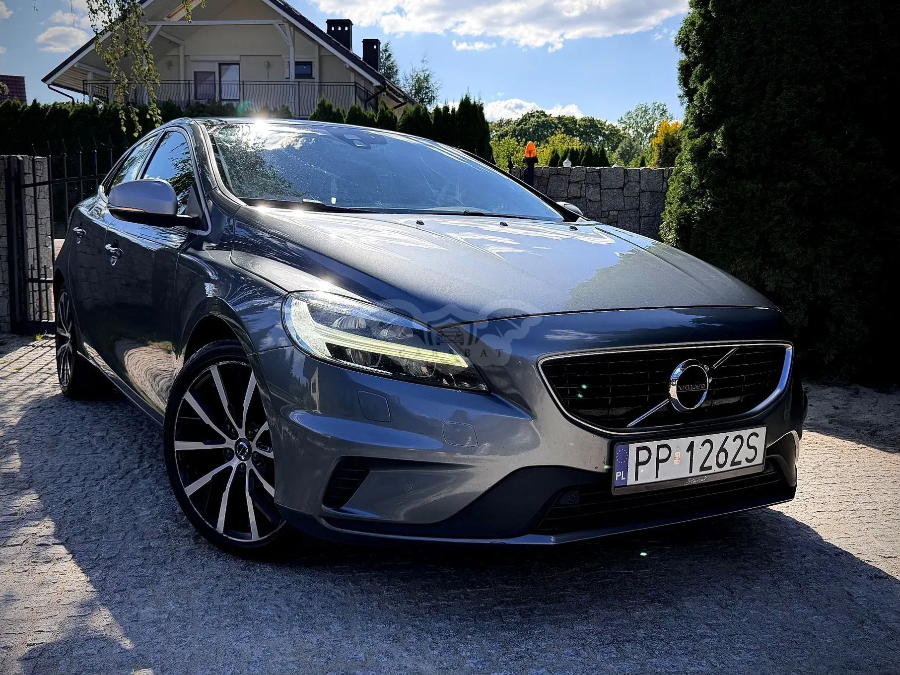 Volvo V40 II (2012-) D3 RDesign 2016