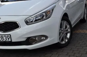 Kia Ceed II (2012-) 1.4 CVVT Dream Team Edition 2016
