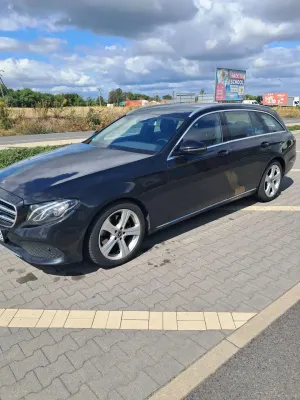 Mercedes-Benz E W213 (2016-2023) 200 4-Matic 9G-TRONIC 2017