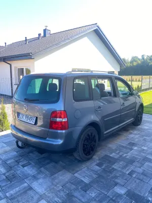 Volkswagen Touran I (2003-2010) 1.6 FSI 2004