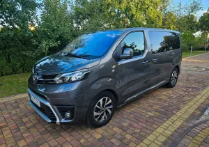 Toyota ProAce 2.0 D4-D Medium Family 2016