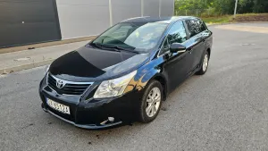 Toyota Avensis III (2009-) 2.0 D-4D Premium 2011