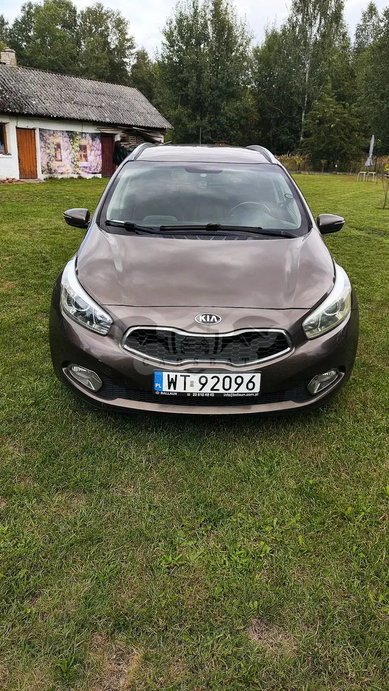 Kia Ceed II (2012-) 1.6 GDI Business Line 2014