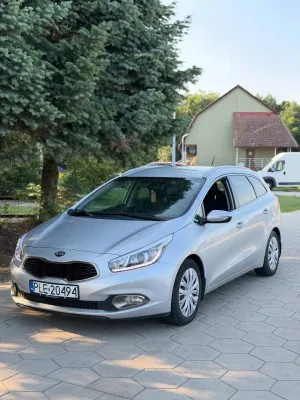 Kia Ceed II (2012-) 1.6 CRDi L 2012