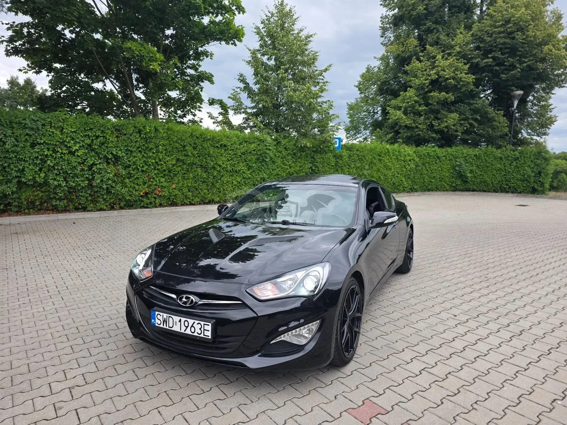 Hyundai Genesis 2016
