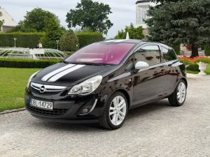 Opel Corsa D (2006-2014) 1.4 16V Edition 150 2011
