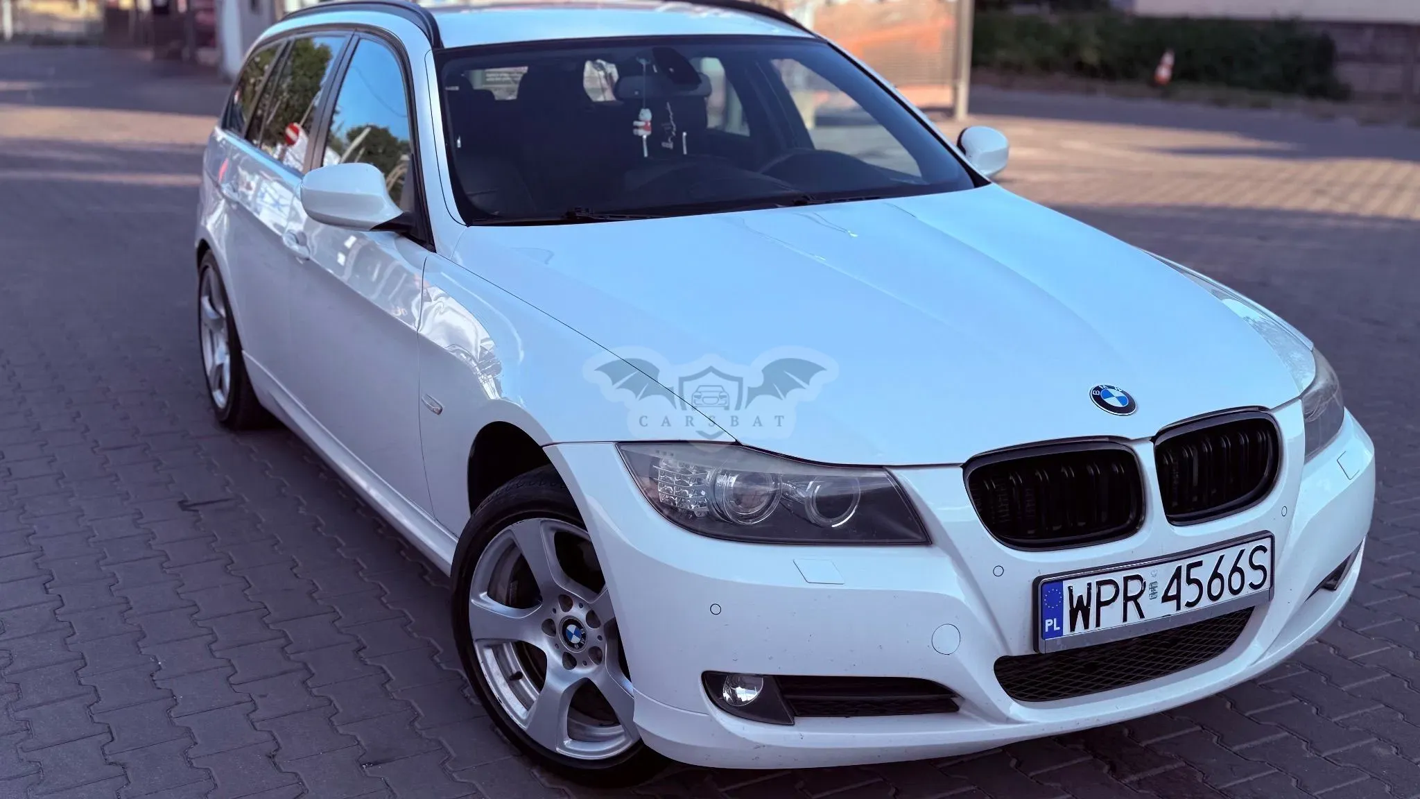 BMW 3 Series E90/E91/E92/E93 (2005-2012) 320d 2009
