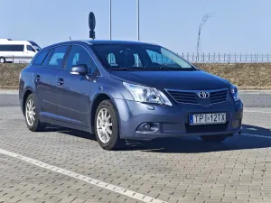 Toyota Avensis II (2003-2009) 2.0 D-4D Sol plus+NAVI 2009