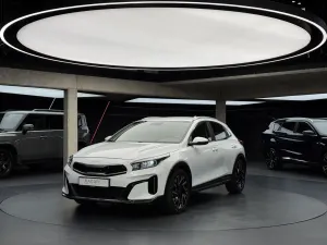 Kia XCeed 1.5 T-GDI Business Line DCT 2023