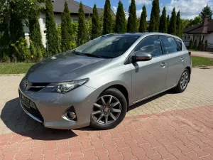 Toyota Auris II (2012-) 2013