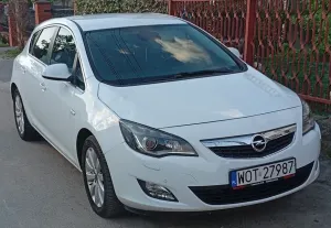 Opel Astra J (2009-2019) 1.7 CDTI Cosmo 2011
