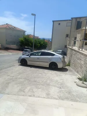 Toyota Prius III (2009-2015) 1.8 HSD Sol 2009