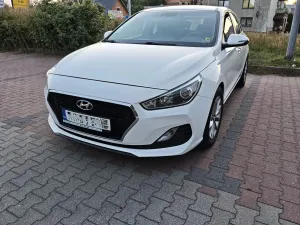 Hyundai i30 III (2017-) 1.6 D Classic + 2019