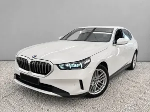 BMW 5 Series G60 (2023-) 530e xDrive 2025