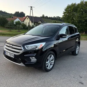 Ford Kuga II (2012-) 2.0 TDCi 2x4 Titanium 2017
