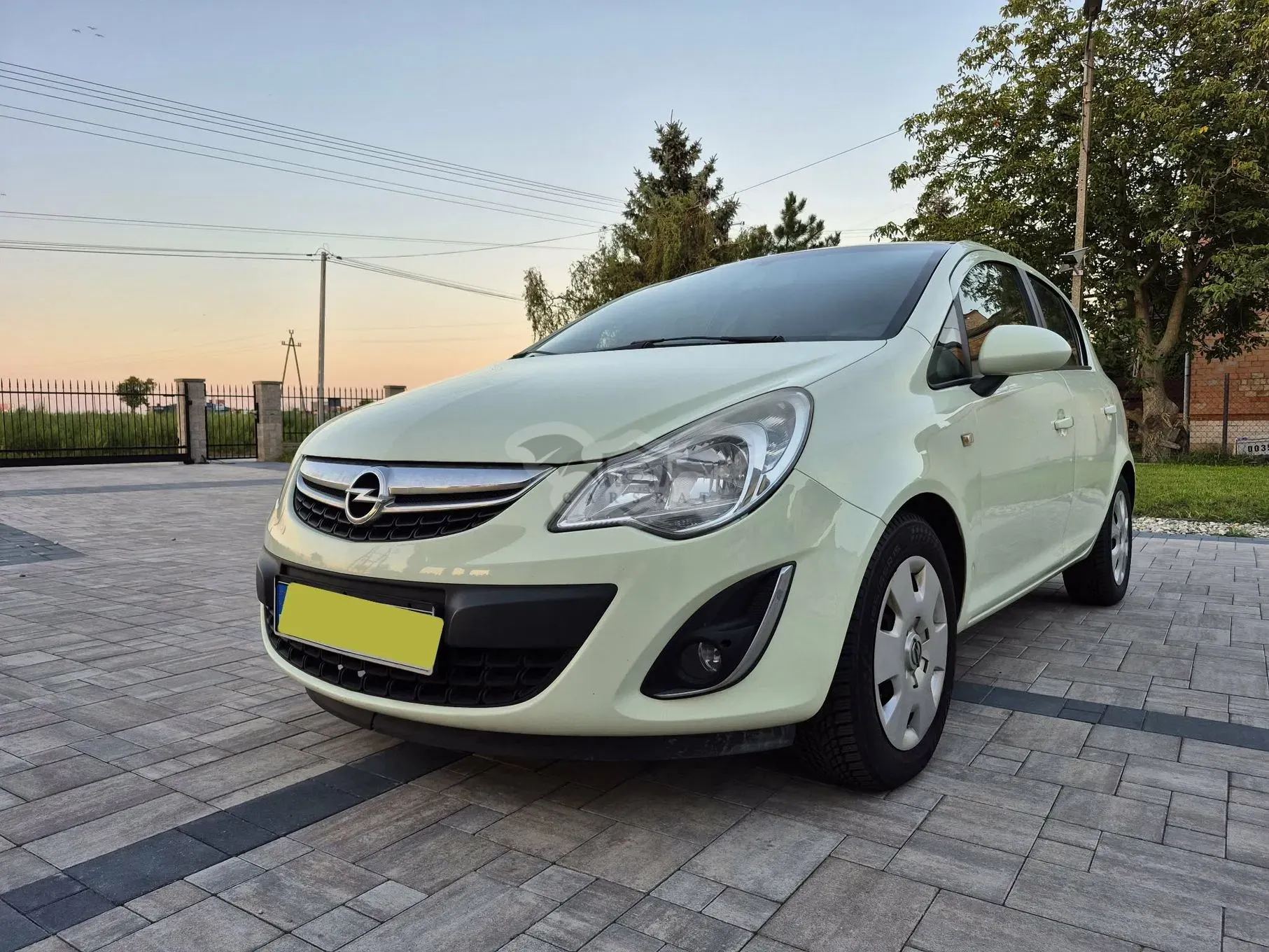 Opel Corsa D (2006-2014) 1.2 16V Enjoy 2011