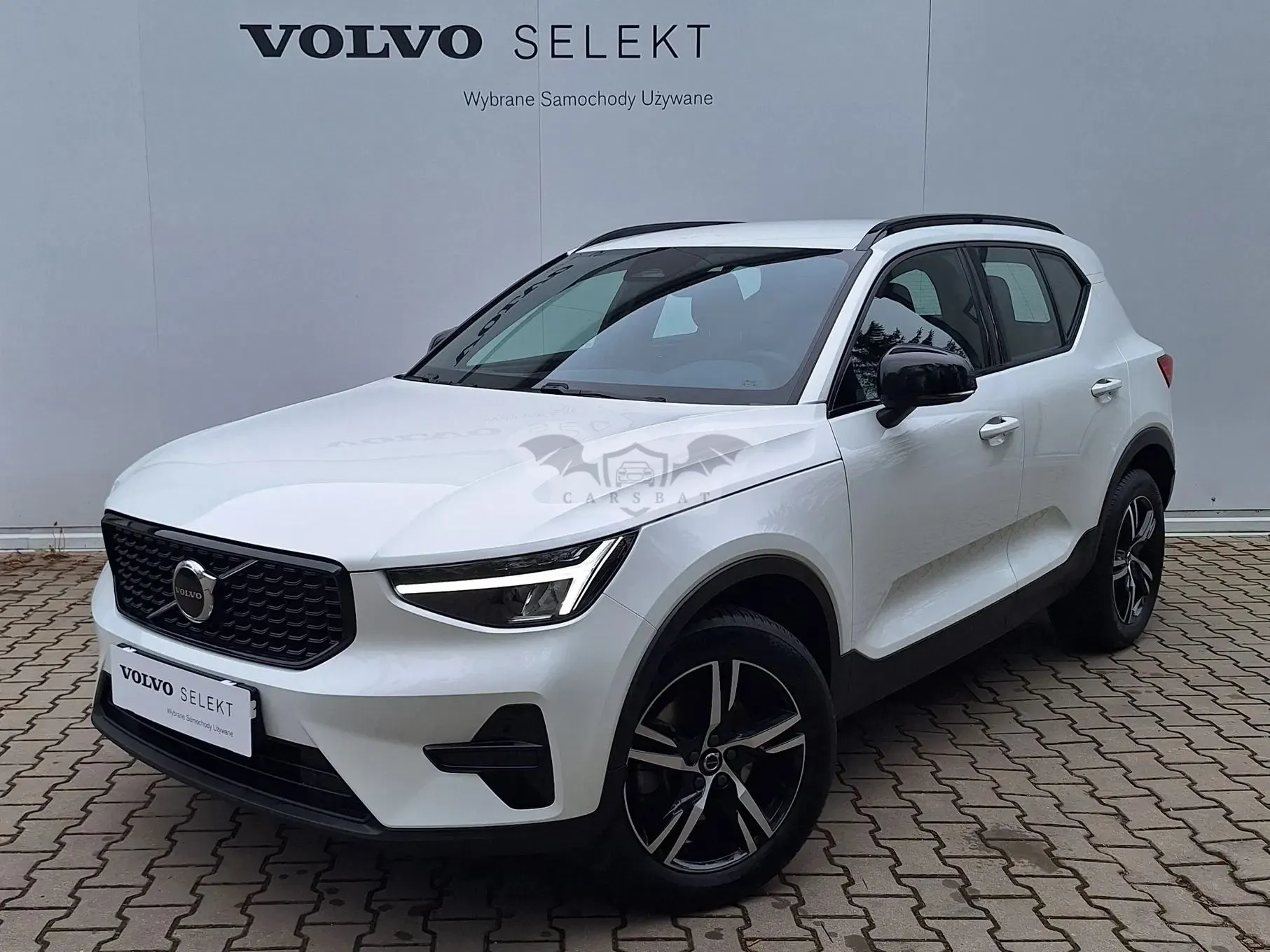 Volvo XC40 B3 Plus Dark 2025