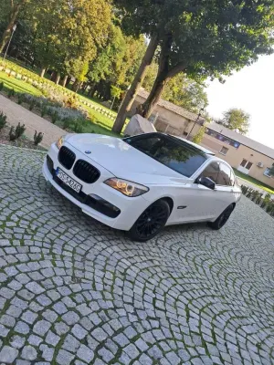 BMW 7 Series F01 (2008-2015) 730d 2011