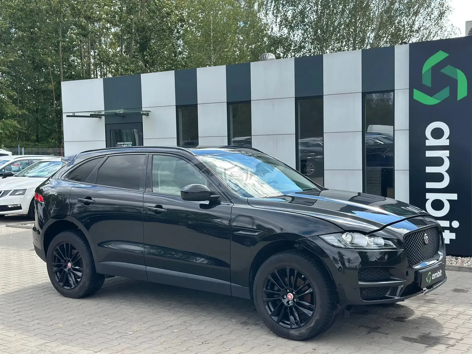 Jaguar F-Pace 2016