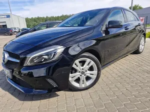 Mercedes-Benz A W176 (2012-) 180 d 7G-DCT 2017
