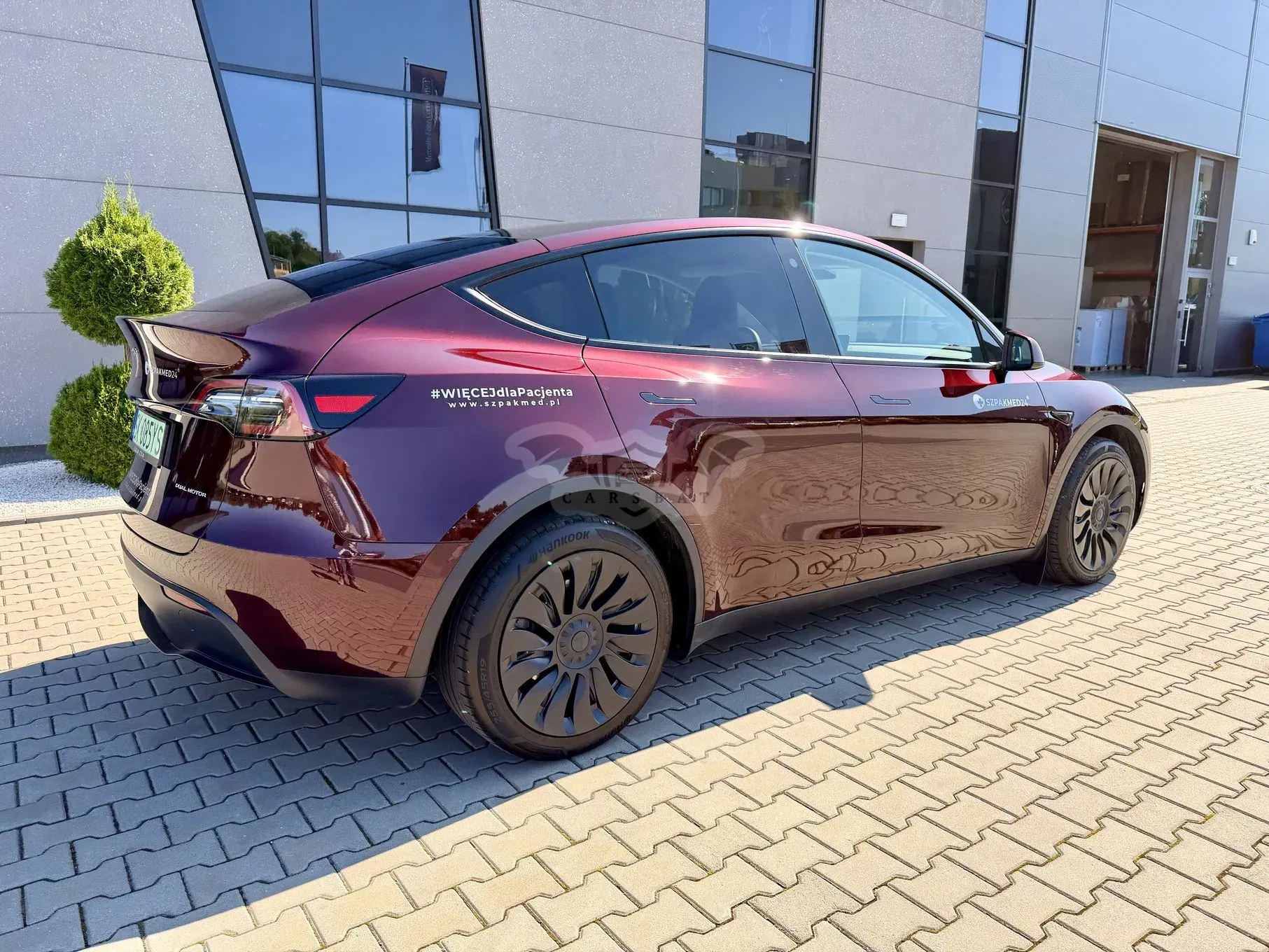Tesla Model y 2024