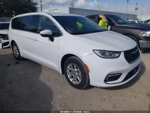Chrysler Pacifica 2023